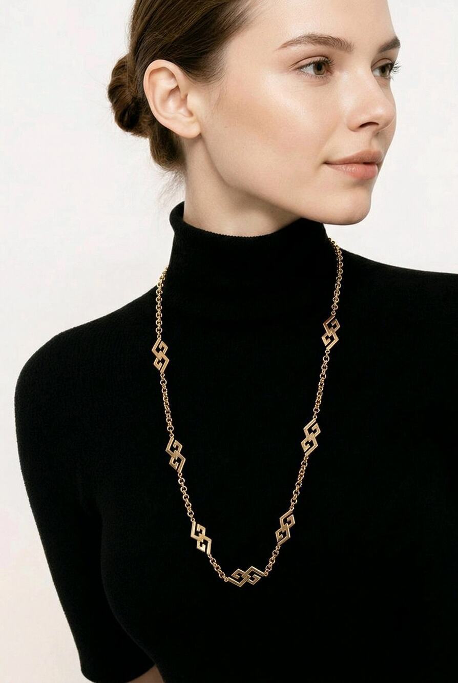 Givenchy Vintage 4G Logo Station Necklace Long Sautoir Gold Tone GG Clasp